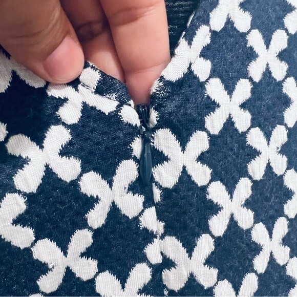 NWT Mauvette Maire Knit Dress for Stitch Fix Women's Size Medium Navy & White - Picture 10 of 14